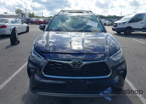 2025 Toyota Highlander Le/Xle/Xse/Limited/Platinum from USA, damaged, VIN 5TDKDRBHXSS577381